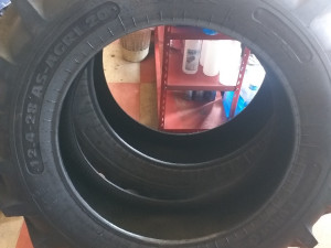 Vanjska guma  12,4x 28 Ruma 8 plaana