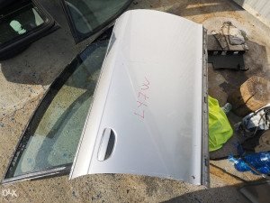 Prednja desna vrata audi a6 4f