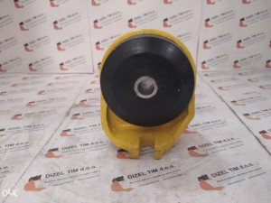 DEUTZ nosač motora 02243338