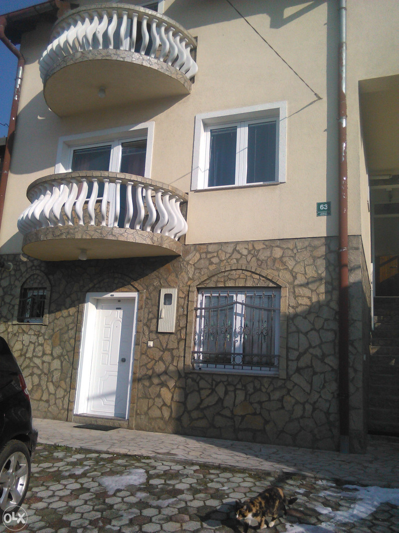 Prodajem kucu 2