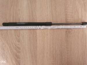 Amortizer gepeka golf 5 prtljaznika amortizeri
