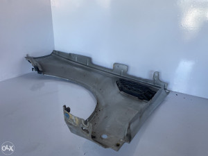 Prednji desni blatobran Land Rover Range Rover 2008 (fotografija 2)