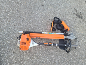 Trimer STIHL km 100 sa makazama