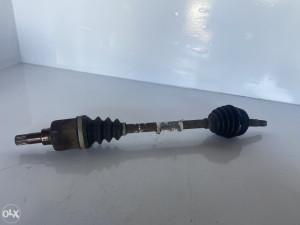 Prednja poluosovina Peugeot 407 (fotografija 3)