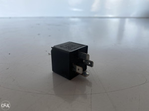 Relej Audi A4 B6 (fotografija 3)