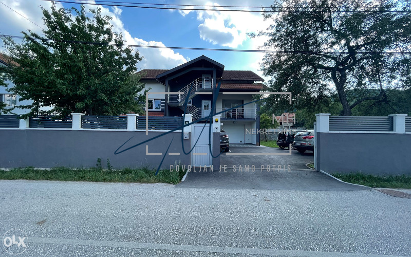 Kuća 360m2 | Ulica Grivići 39 | Općina Hadžići