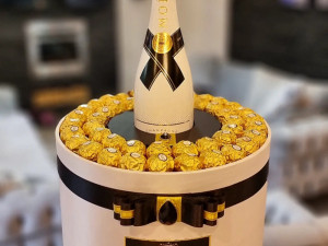 Royal Moet Ice Box - poklon za rodjendan idealni poklon