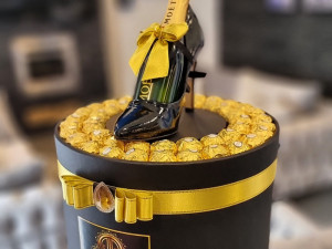 Good Girl Moet box Poklon za rodjendan idealni pokloni