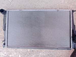 Hladnjak kiler vode BMW 318D 320D E90