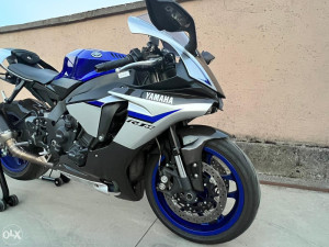 Yamaha R1