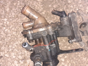 SERVO PUMPA FORD MONDEO...ORGINALNA-ODLICNA