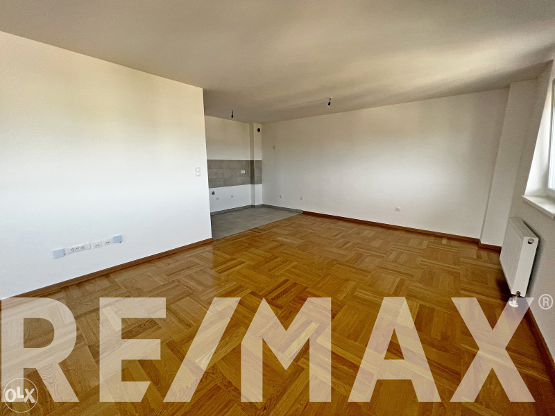 USELJIV penthouse, 130m2 6