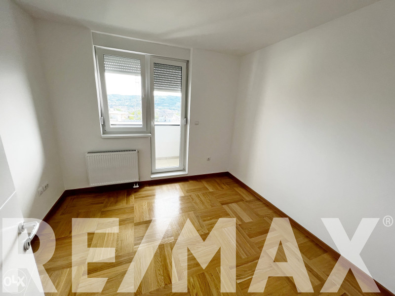 USELJIV penthouse, 130m2 10