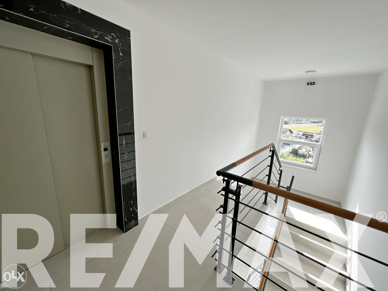 USELJIV penthouse, 130m2 20