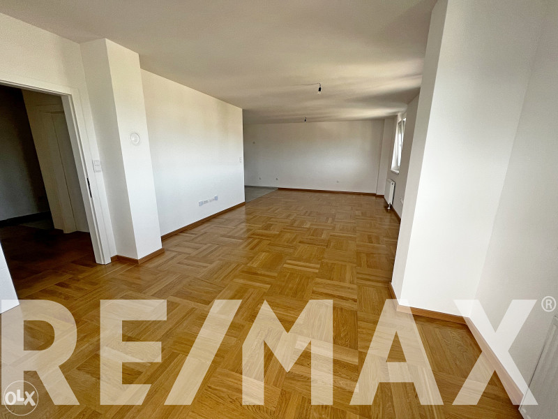 USELJIV penthouse, 130m2 7