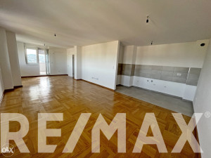 USELJIV penthouse, 130m2 photo 5