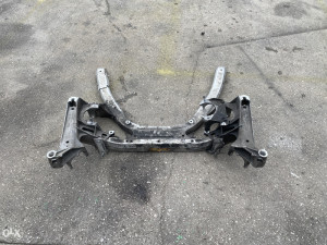 Prednji most BMW E60 (fotografija 3)