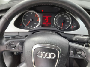 VOLAN SA AIRBAGOM AUDI A4 2008 GOD