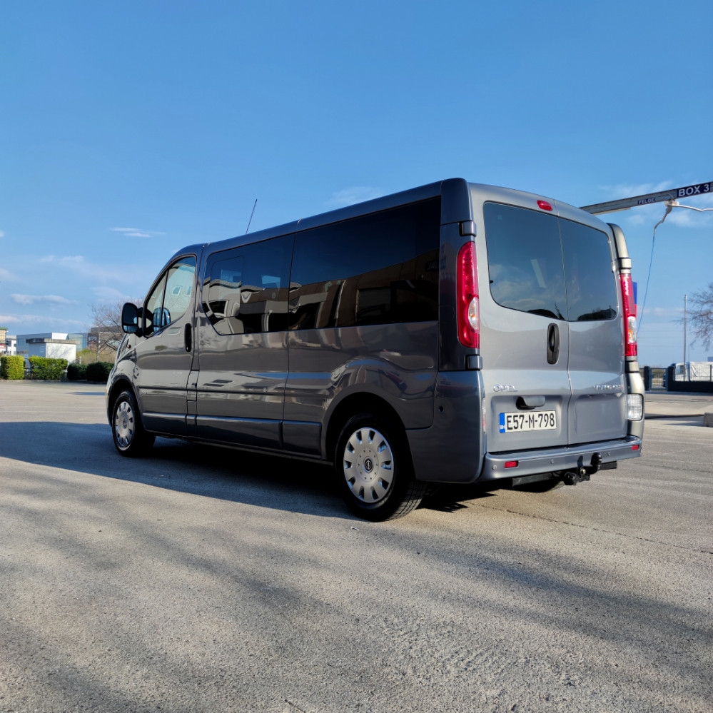 Rent a car renta kombi iznajmljivanje bus 8+1 long Iznajmljivanje