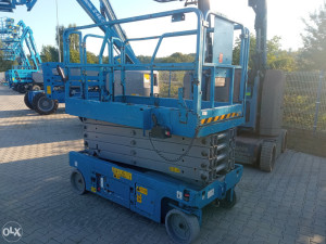 Škarasta platforma Genie GS 3246