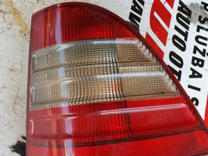 Mercedes ML 2002 ,w163 ,desna stopka