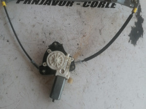 Renault clio 2 Prednji desni podizac stakla 2001/2004