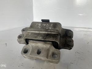 Nosac motora Volkswagen Golf 5 (fotografija 3)