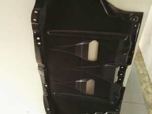 Zastita plastika motora Audi A4 06- usisi
