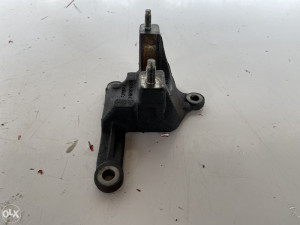 Nosac poluosovine 103kw Ford Mondeo (fotografija 4)