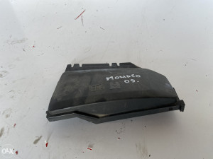 Poklopac kutije osigurača 103kw Ford Mondeo (fotografija 3)