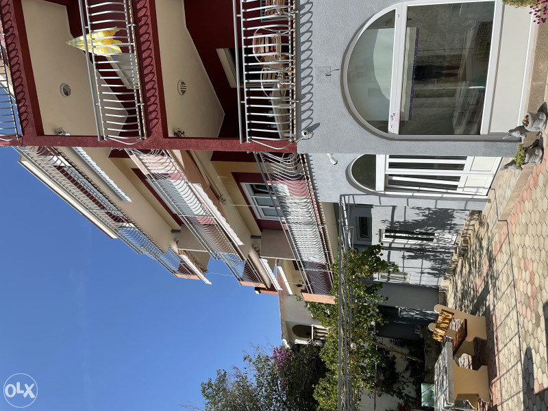 Kuća Hrvatska etazirana na 6 apartmana 3