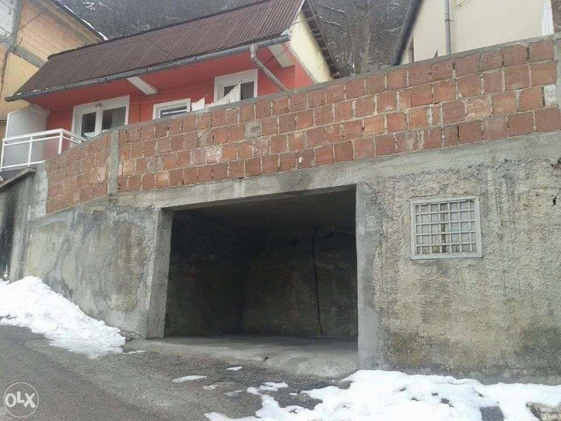 KUĆA BISTRIK DŽEKA SA 268 m2 ZEMLJE 2