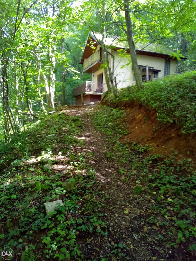 KUĆA VISOKO - PODVINCI SA 693 m2 ZEMLJE