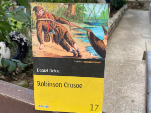 Robinson(Robinzon) Crusoe - Daniel Defoe(Defo)