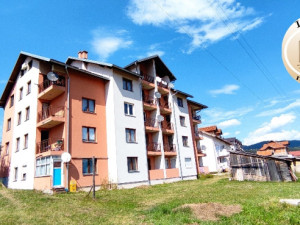 Stan Pale, dvosoban, cca 64m2, plus ostava 2m2 cca
