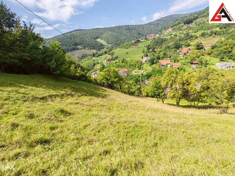 Kuća 80 m2 i 7100 m2 okućnice - ZENICA 10