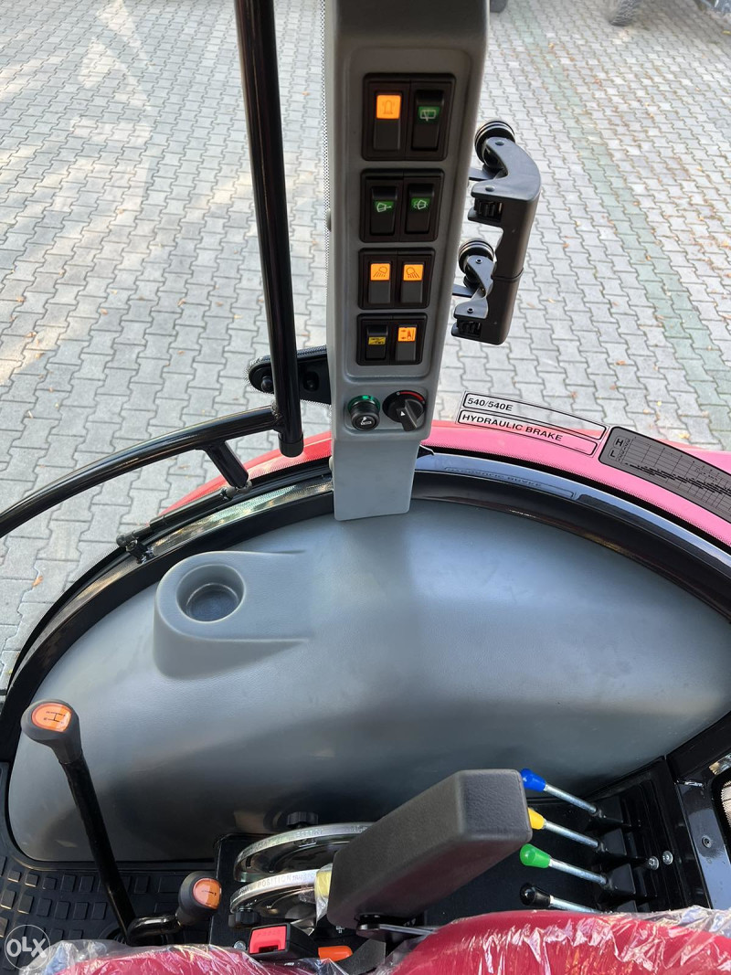 Traktor HATTAT 398 - 4WD 110ks