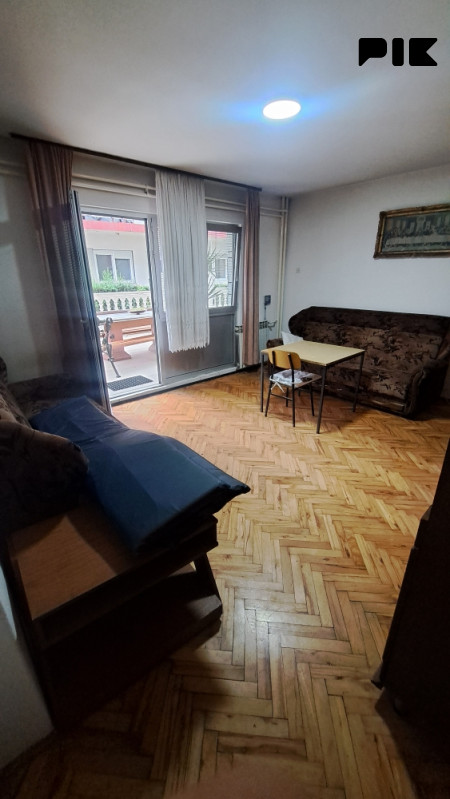 DVOKREVETNA SOBA ZA MUŠKE STUDENTE Banja Luka