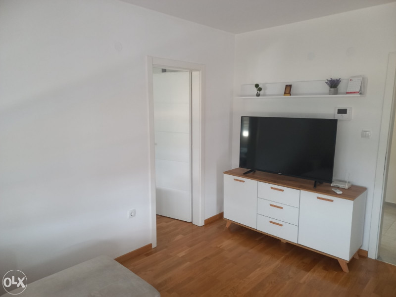 Stan na dan Banja Luka 065 - 975 - 203 4