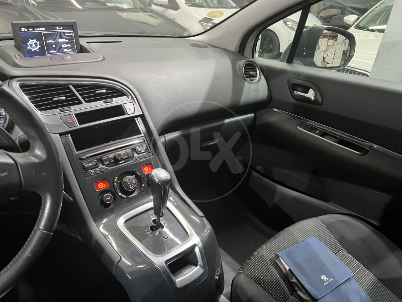 PEUGEOT 5008 1.6 HDI,7 SJEDISTA, AUTOMATIK, REGISTROVAN