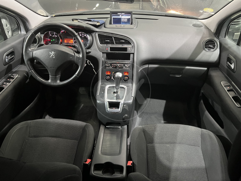 PEUGEOT 5008 1.6 HDI,7 SJEDISTA, AUTOMATIK, REGISTROVAN