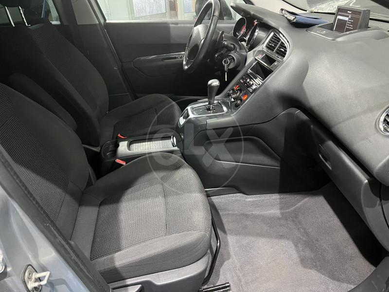 PEUGEOT 5008 1.6 HDI,7 SJEDISTA, AUTOMATIK, REGISTROVAN