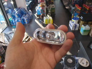 ZMIGAVAC VW GOLF 4 PASSAT 5 kristalni bocni L D