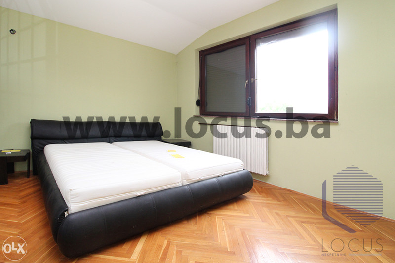 LOCUS: Kvalitetna kuća sa velikim dvorištem, Miševići 15