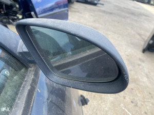 Retrovizor desni Audi A2 (fotografija 3)