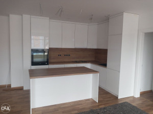 Kuhinja, lakirani medijapan visoki sjaj, Milano ruckica