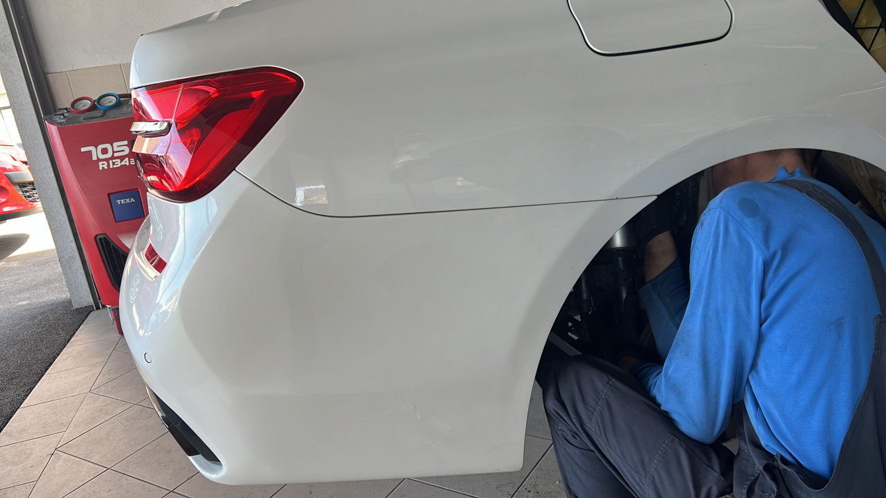 Zracni jastuk amortizer BMW G11 G12 F11 F15 E70 E71