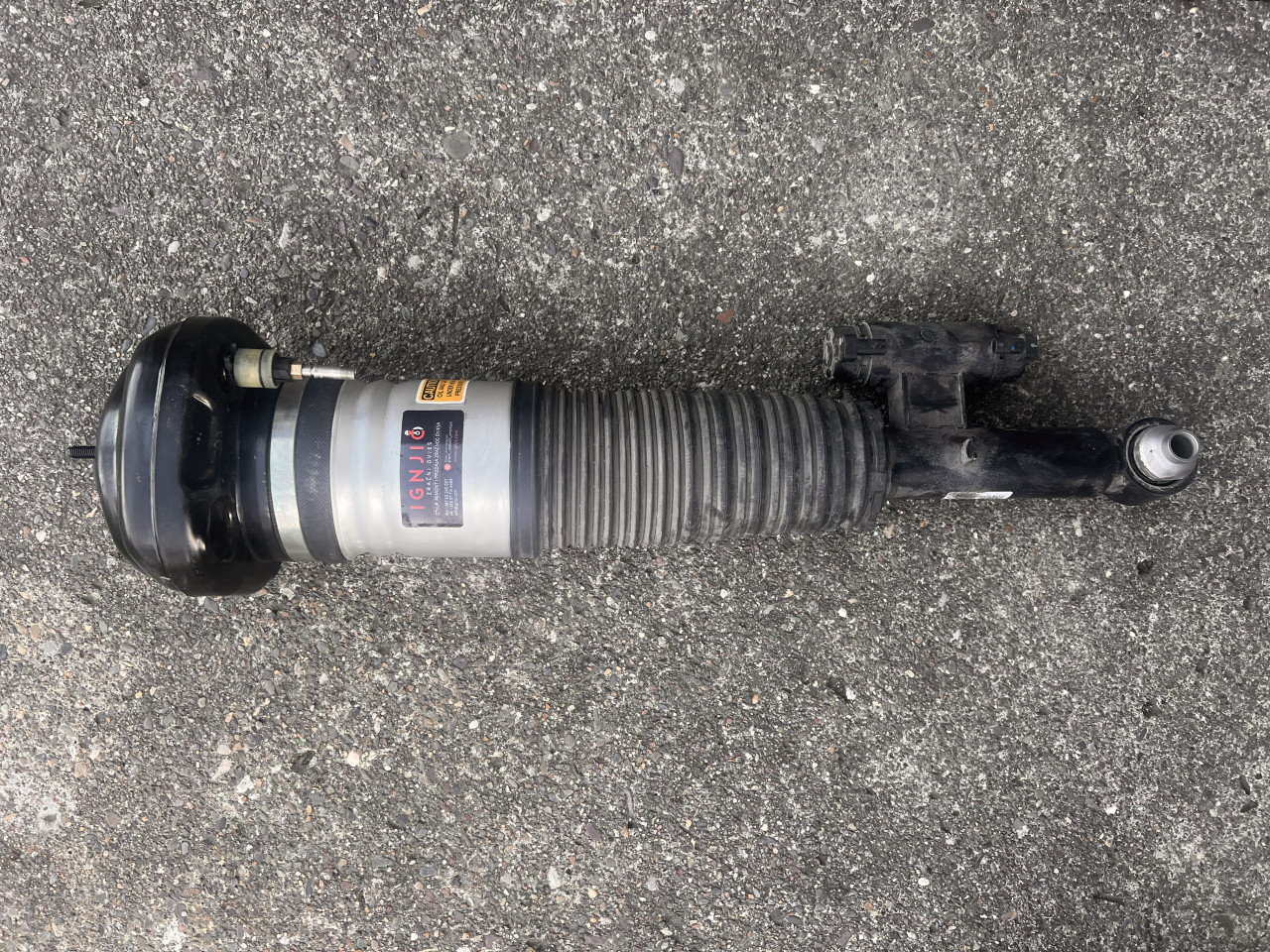 Zracni jastuk amortizer BMW G11 G12 F11 F15 E70 E71