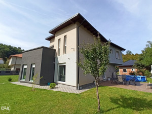 MODERNA KUĆA 220 m2 NAHOREVO