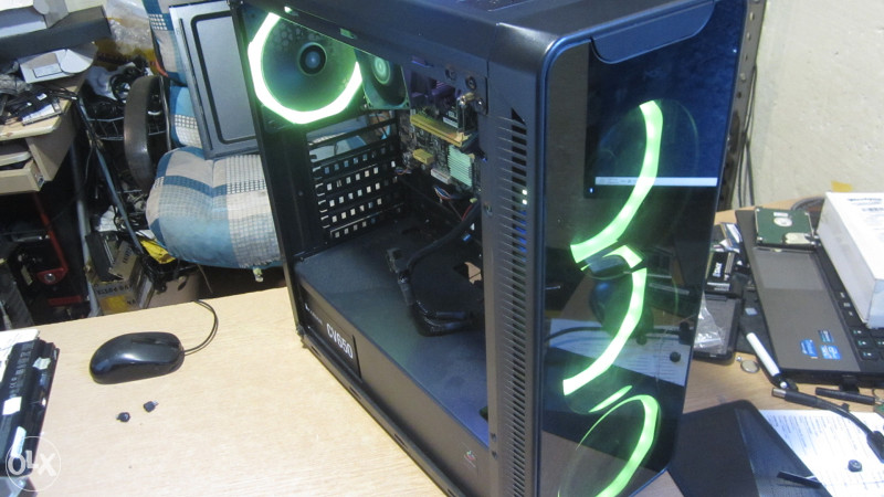 i7 4790  / 16 GB / 256 SSD + 1000HDD / rx 570